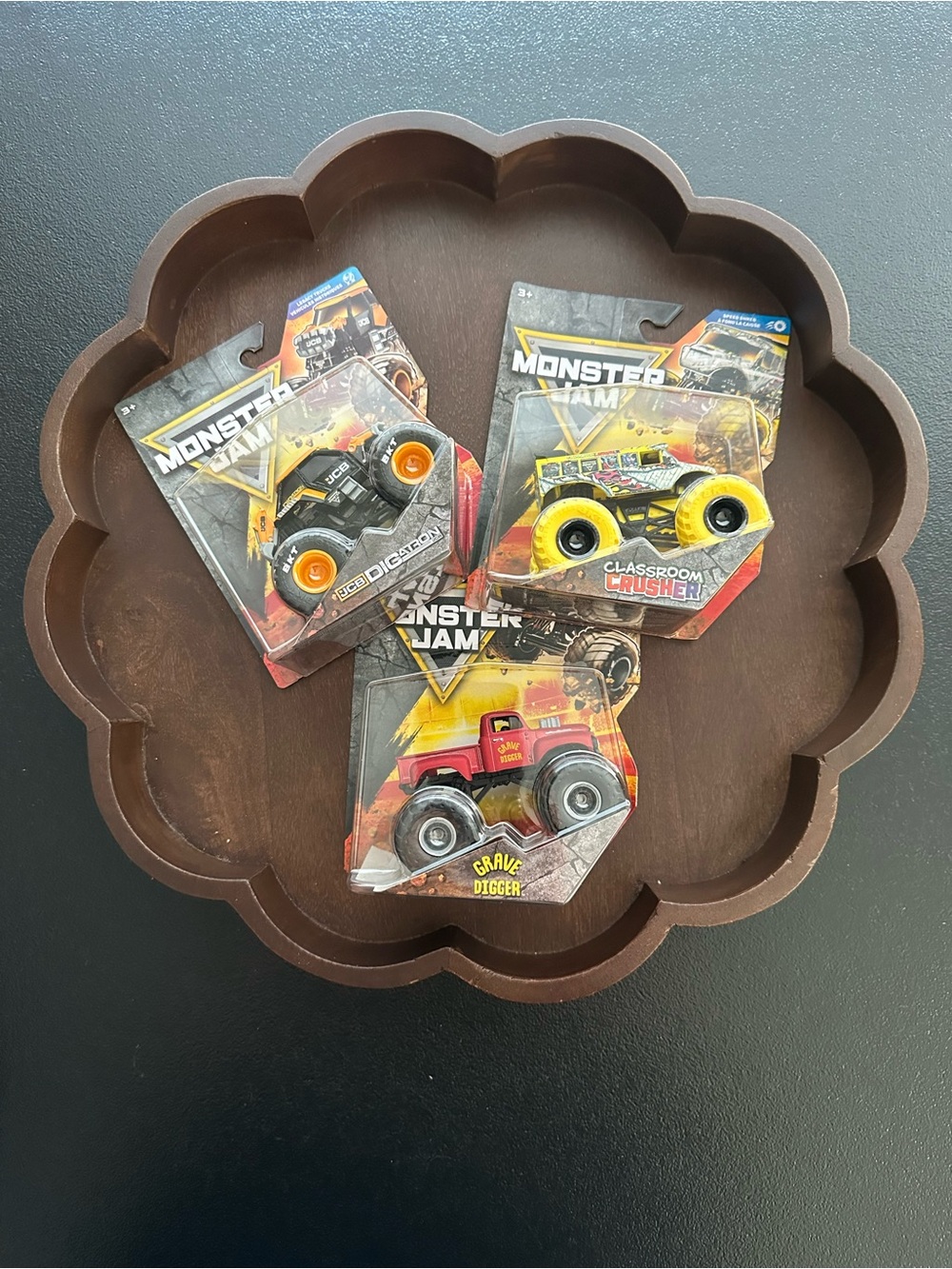 Monster Jam Monster Trucks ~ JCB Digatron, Classroom Crusher & Grave Digger